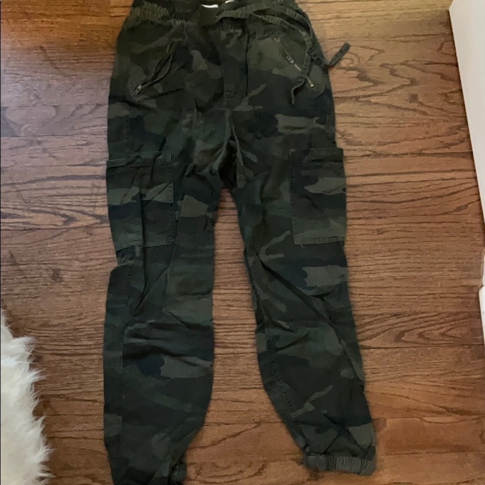 Hollister Camo Cargo Pants